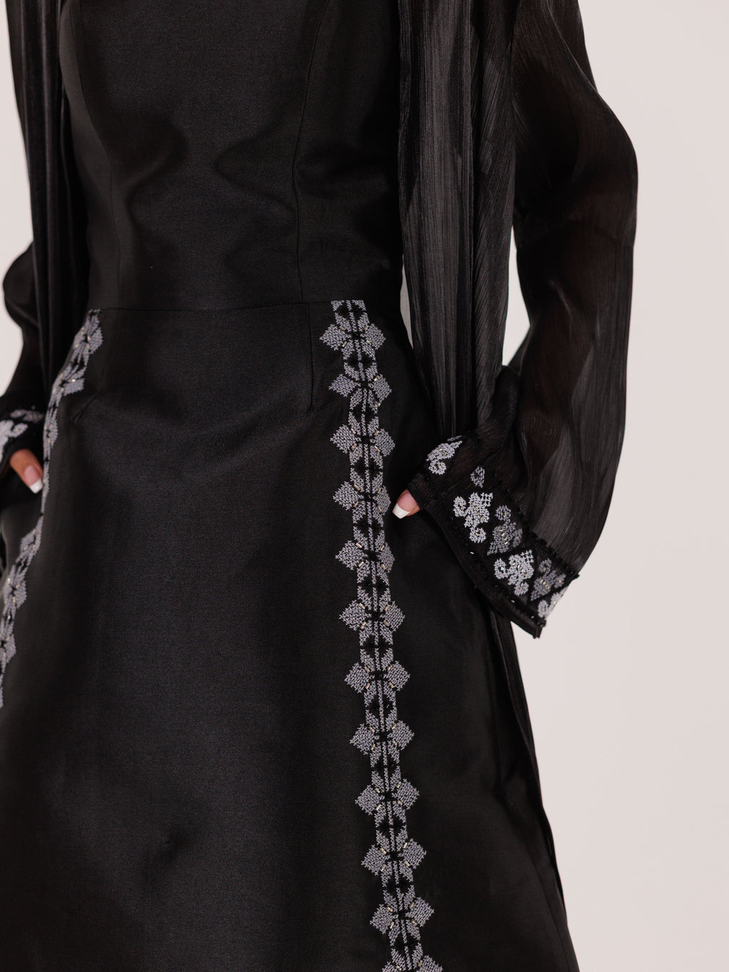 Ayn Kabeera Strapless Dress + Abaya Set - Midi - Black