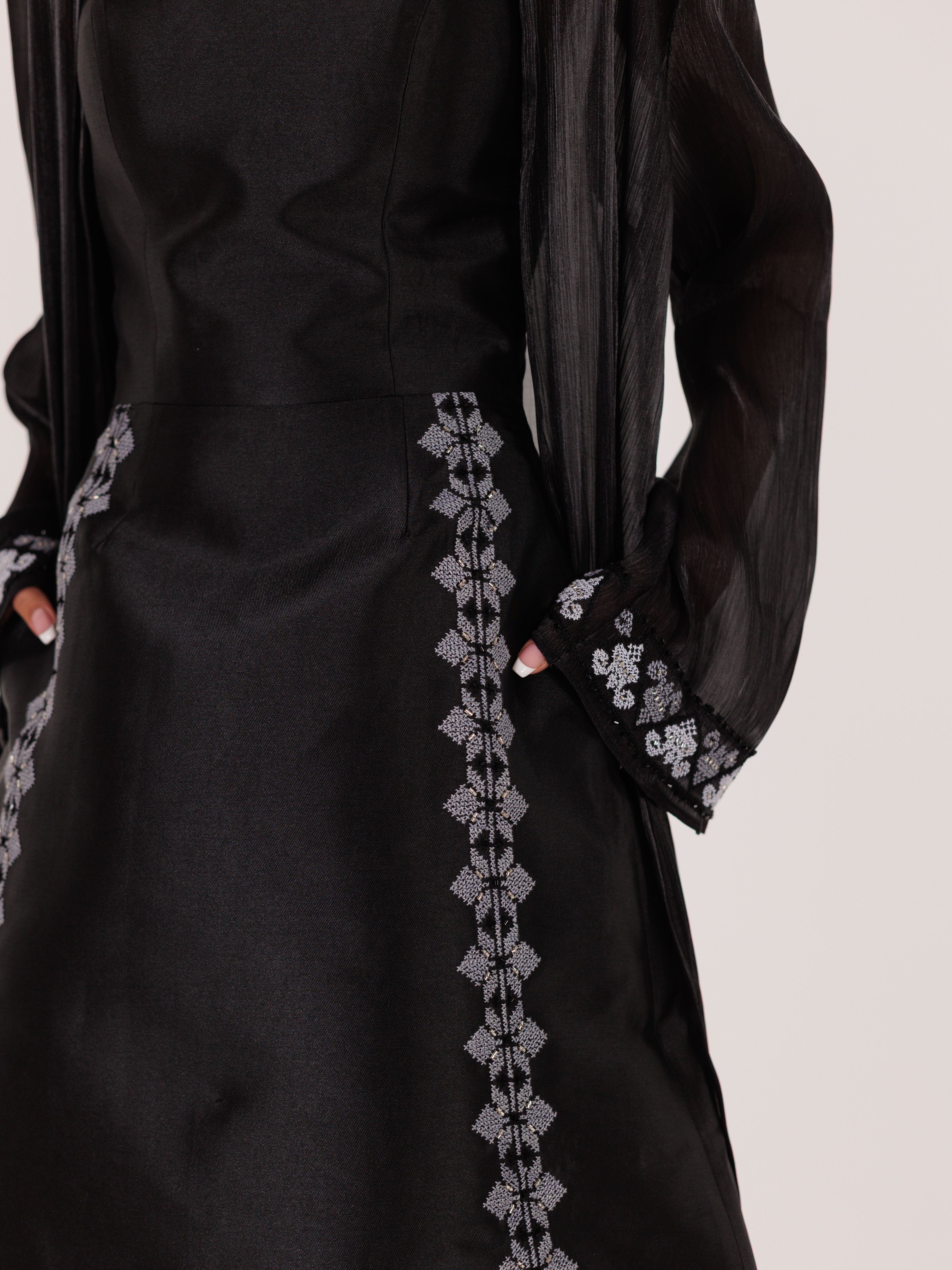 Ayn Kabeera Strapless Dress + Abaya Set - Midi - Black